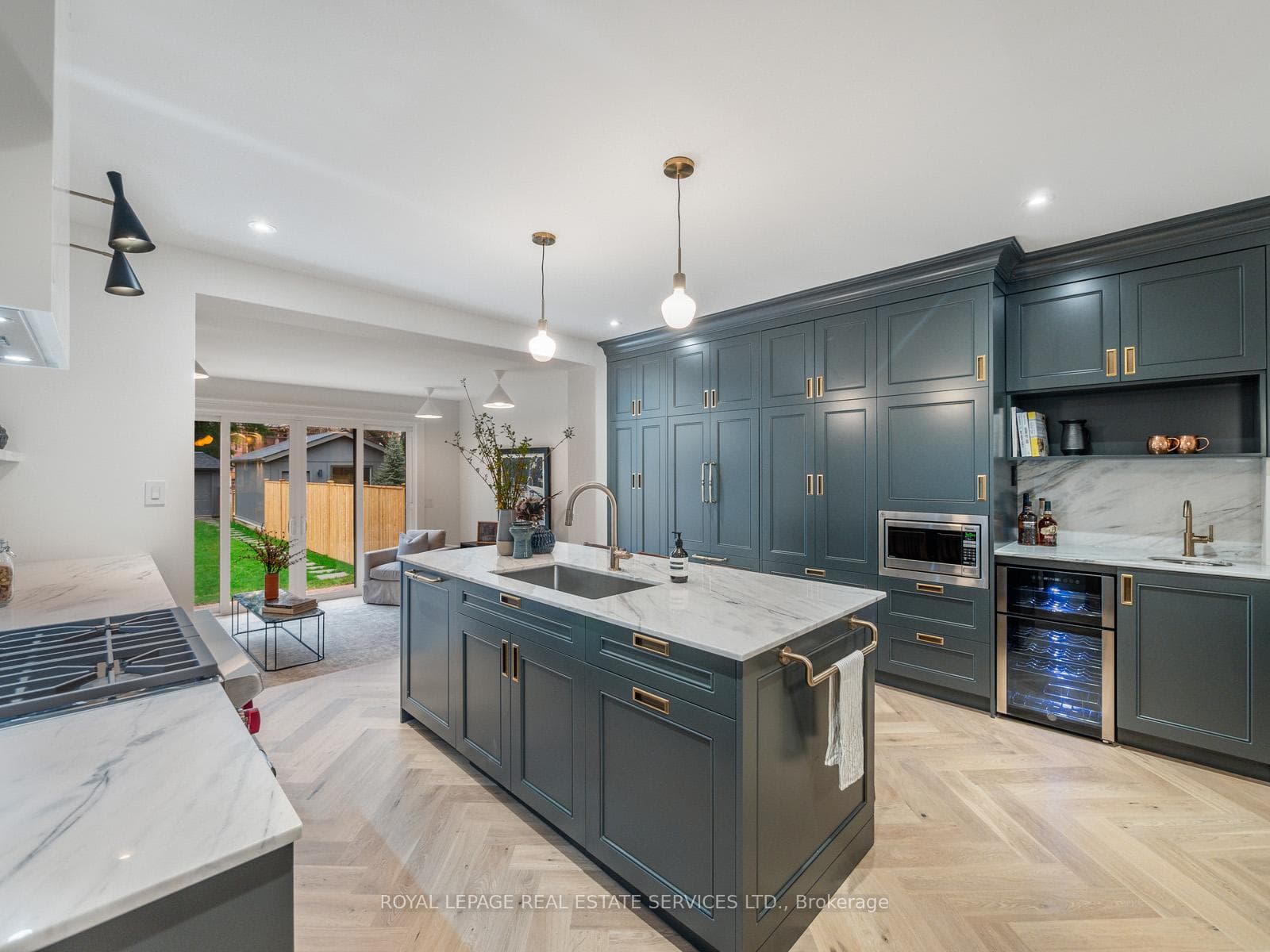 115 Sherwood Avenue photo 13