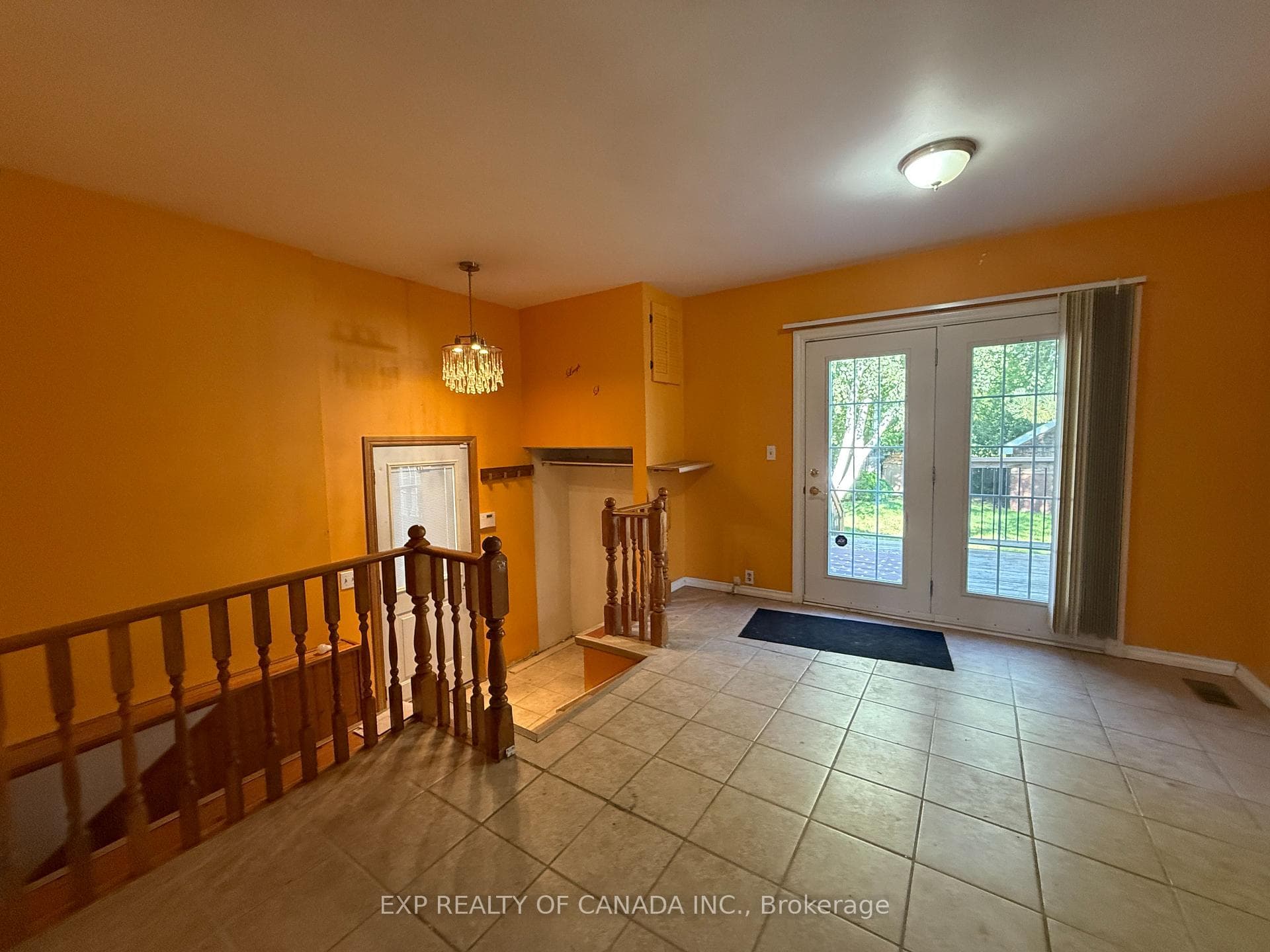 576 Spruce Street photo 6