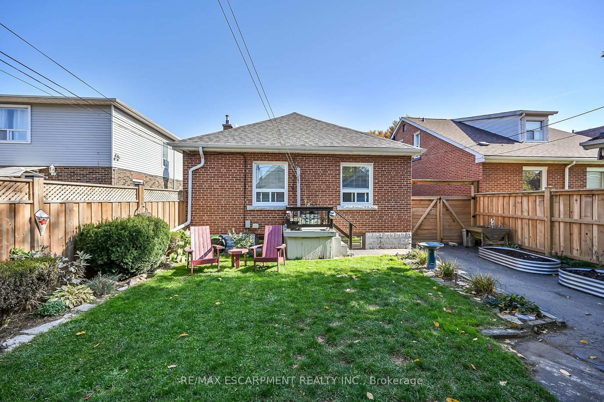 130 Garside Avenue photo 26