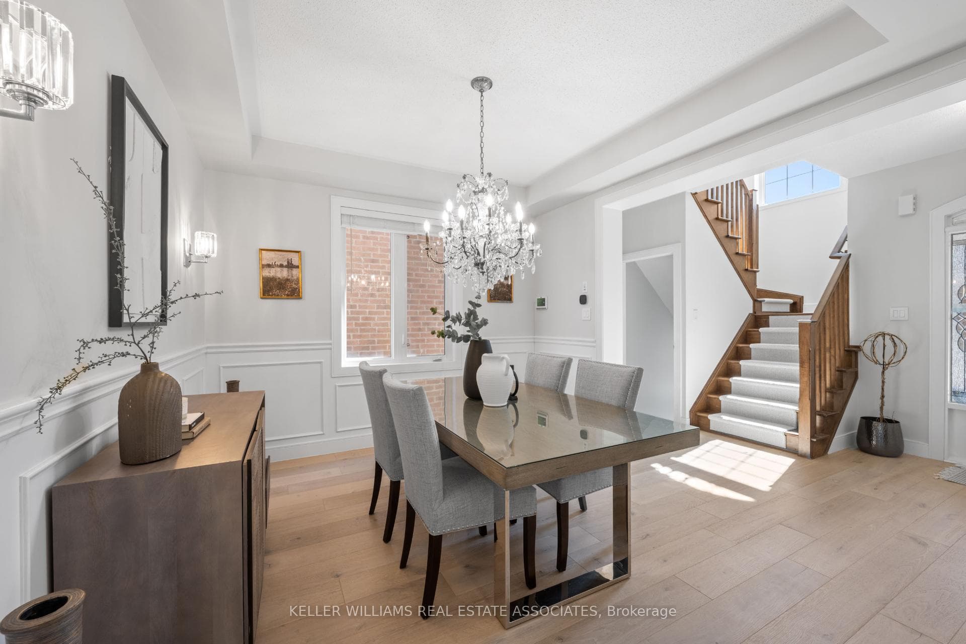 689 Gervais Terrace photo 6