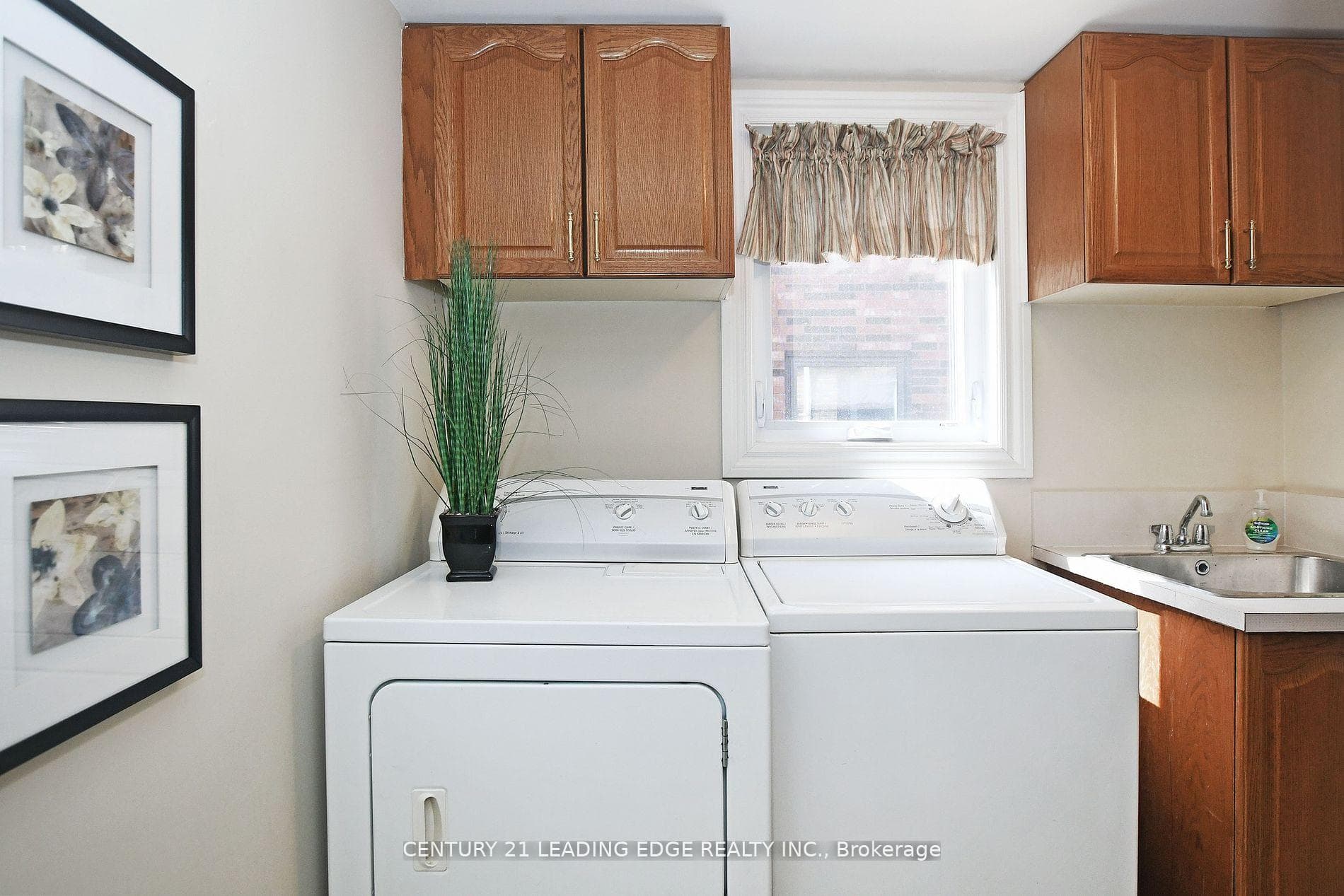 17 Berkeley Court photo 15