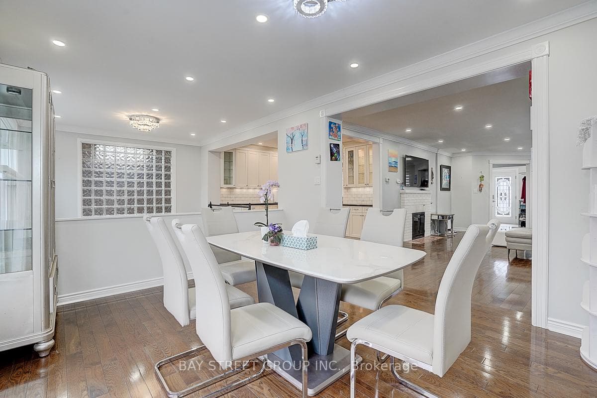 6 Larwood Boulevard photo 11