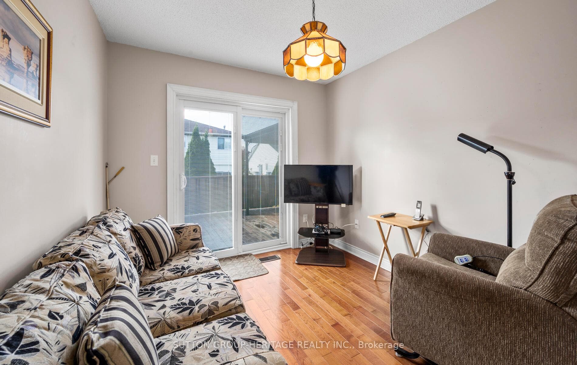 815 Beatrice Street photo 12