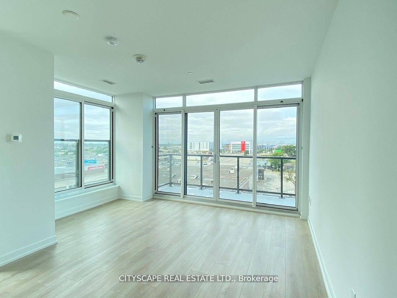 1195 The Queensway N/A Unit 615 photo 17