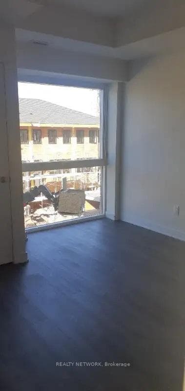 16 Markle Crescent Unit 313 photo 2