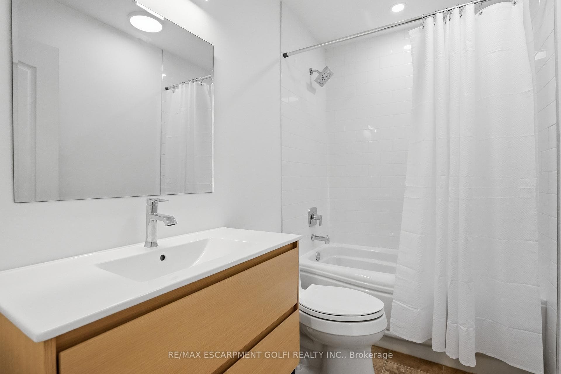 2114 GOLF CLUB Road photo 14