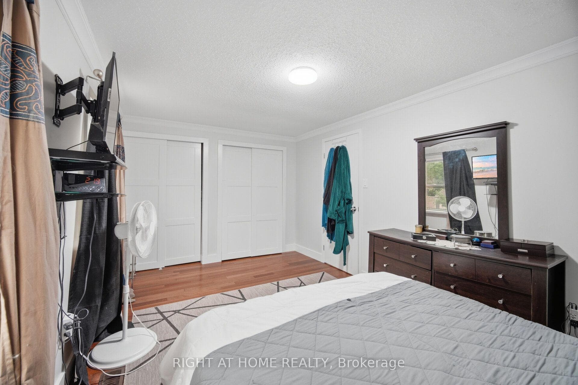 121 Bob O'link Avenue photo 18