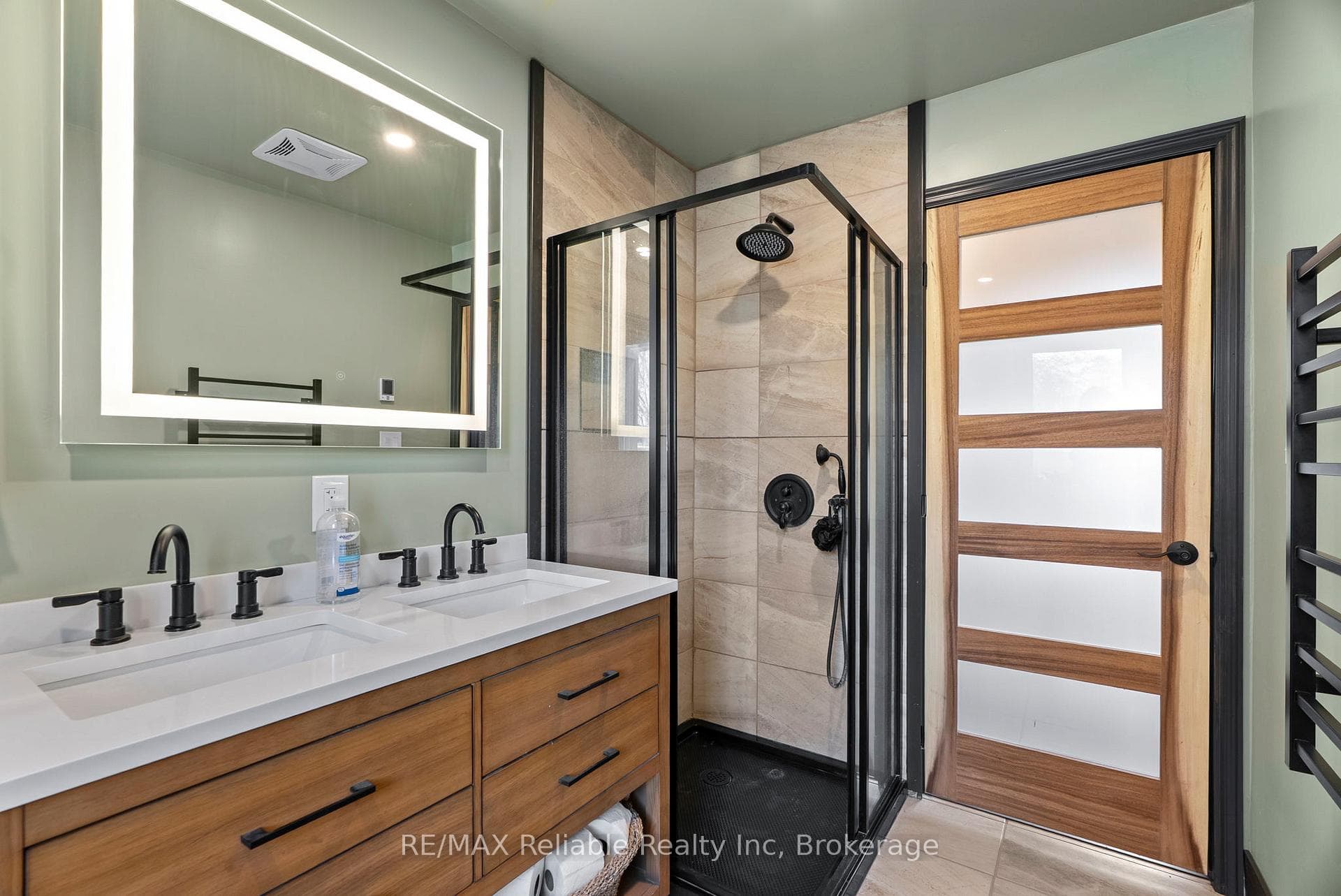 43841 Cranbrook Road photo 29