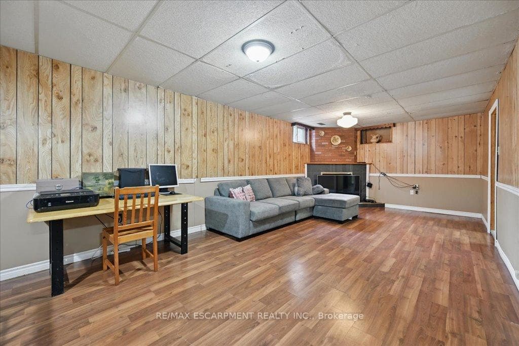 503 Upper Gage Avenue photo 28
