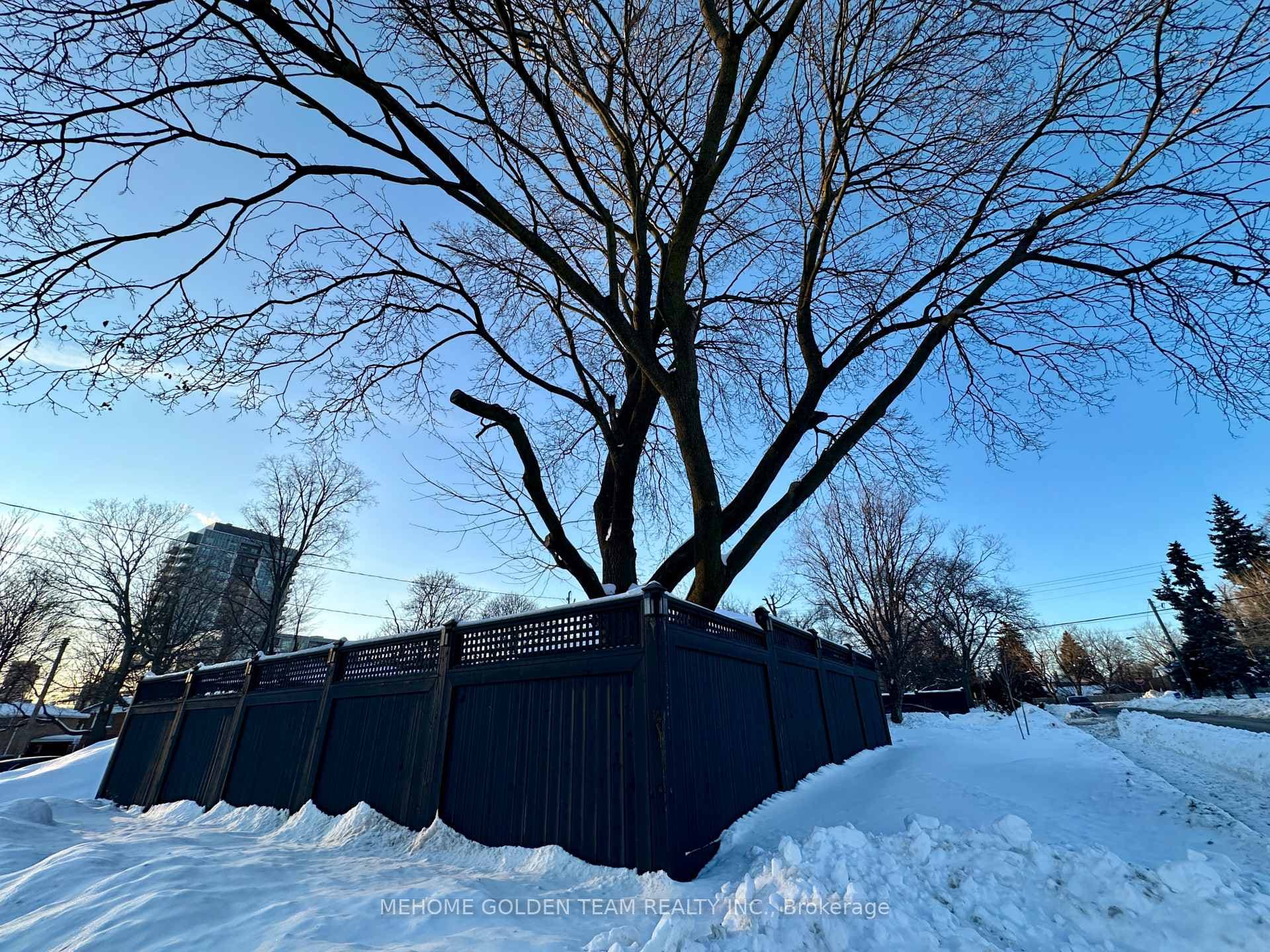2 Abbotsfield Gate photo 36