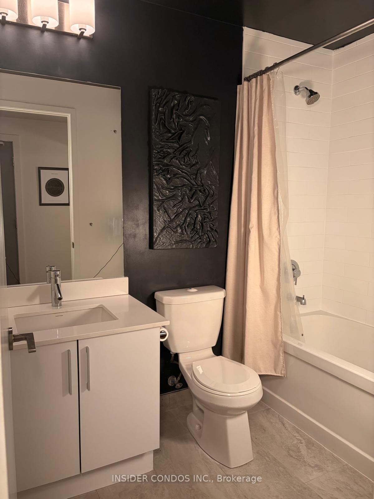 20 Bruyeres Mews Unit 2512 photo 21