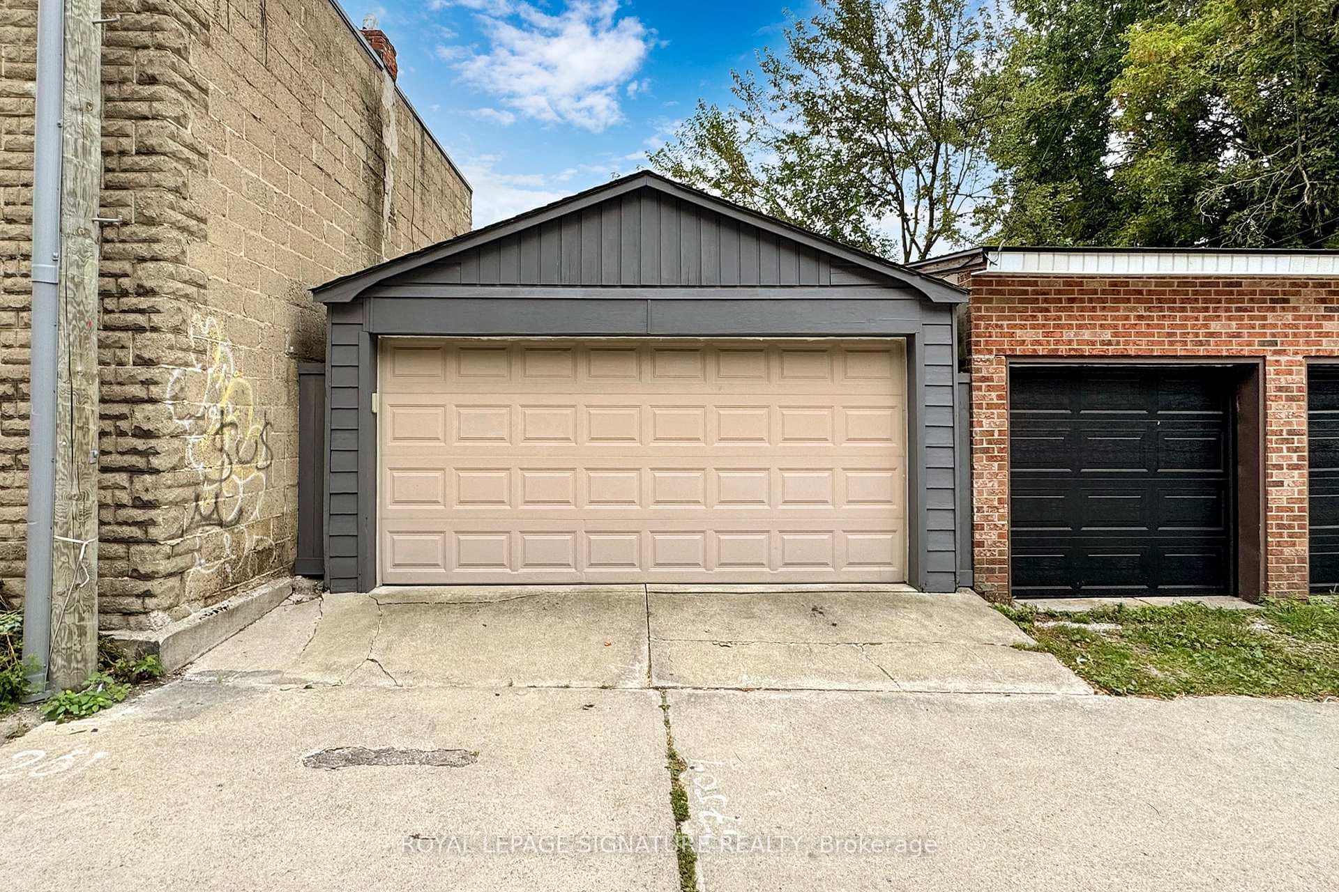 2 Conway Avenue photo 35