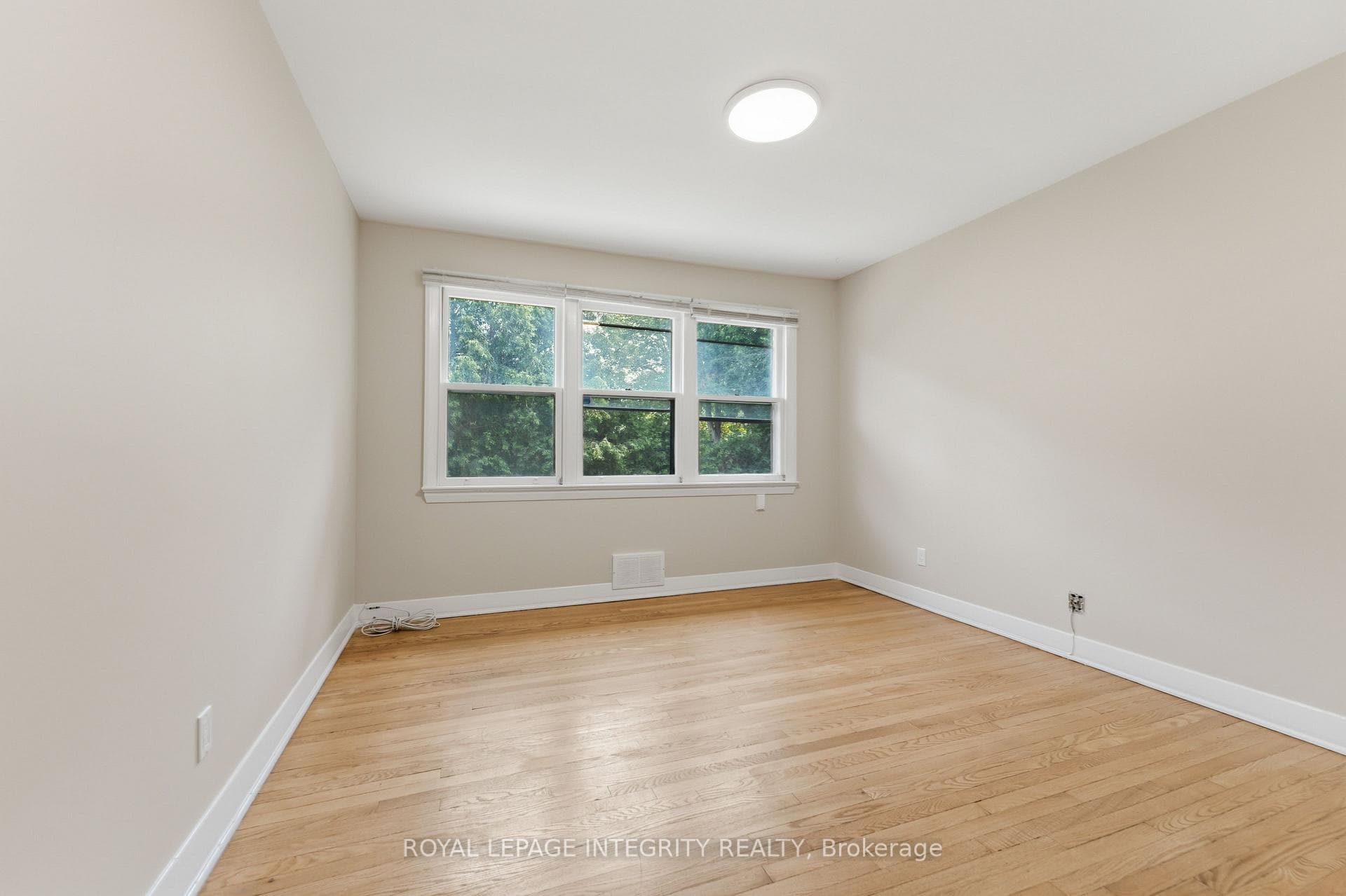 1873 Fairbanks Avenue photo 17