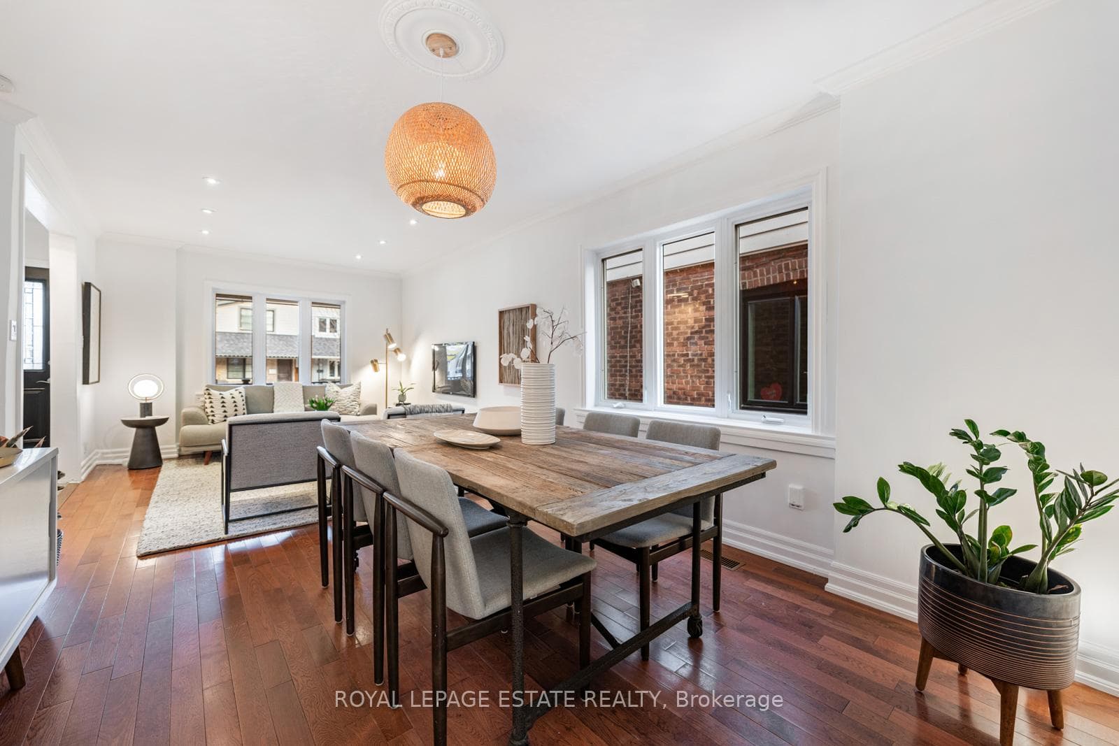 274 Bingham Avenue photo 8