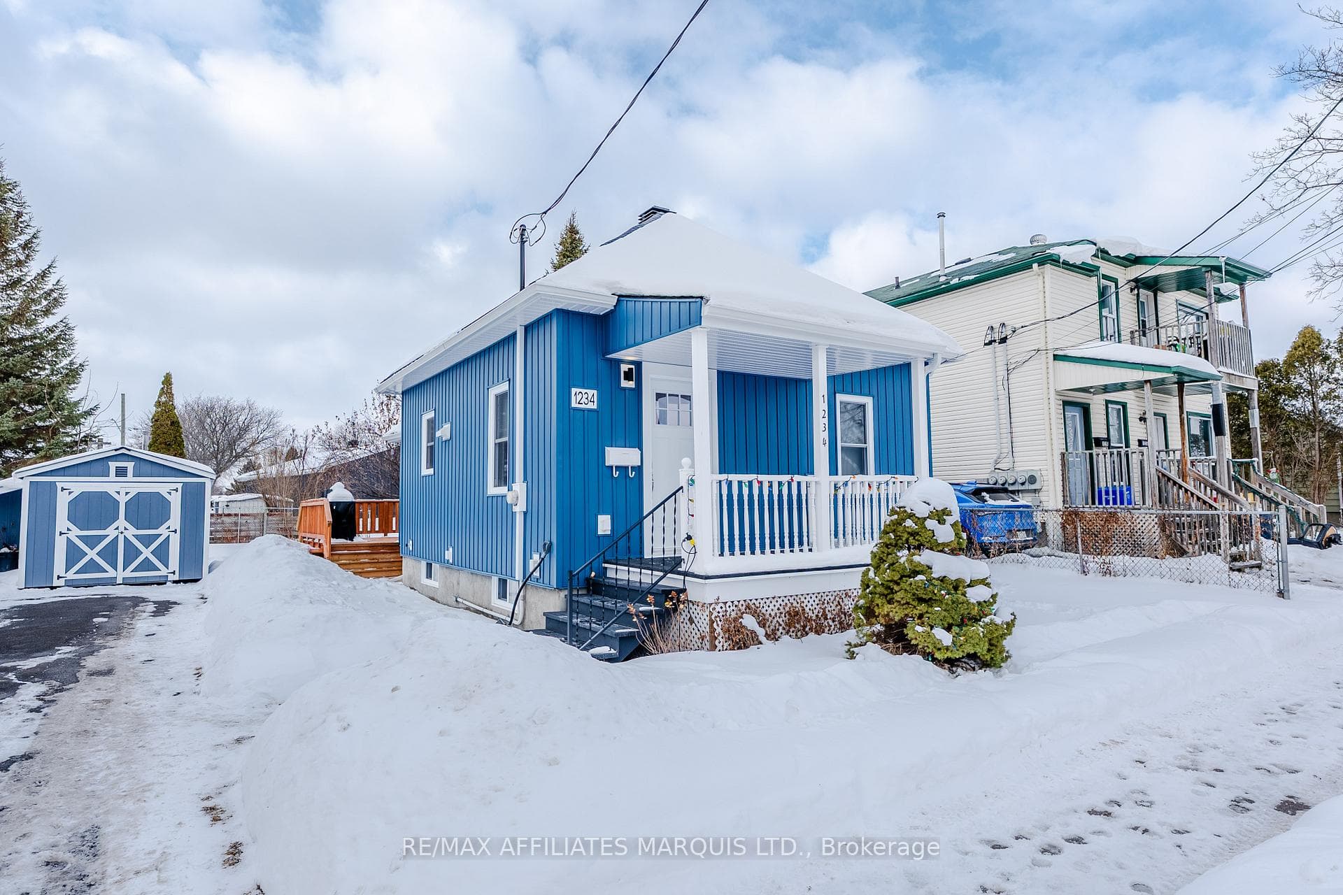 1234 Notre Dame Street photo 39