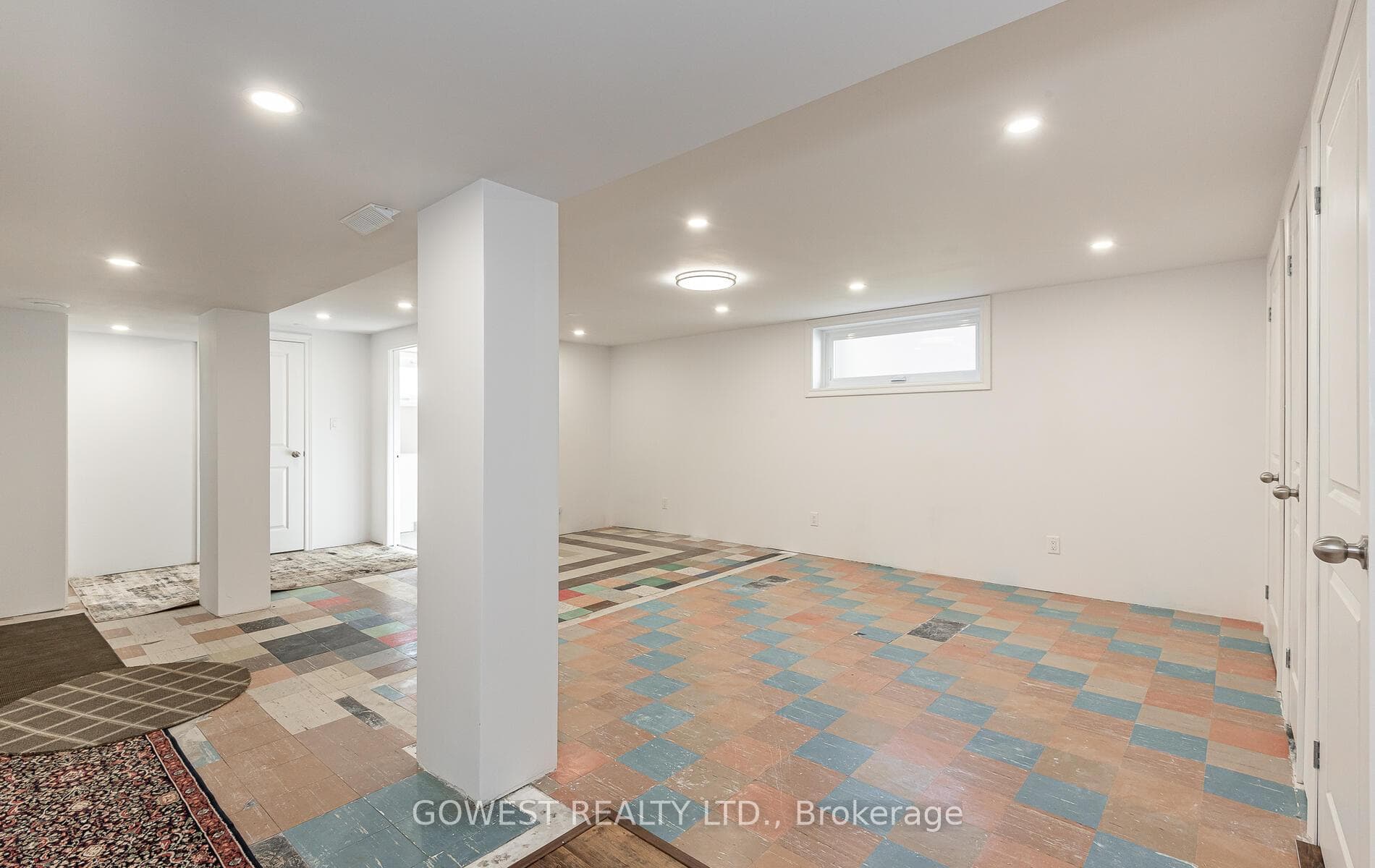 106 Wellesworth Drive photo 23
