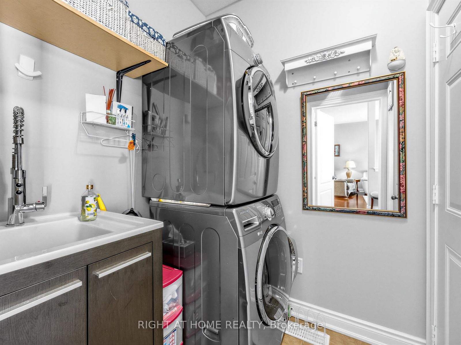 826 Booth Avenue photo 21