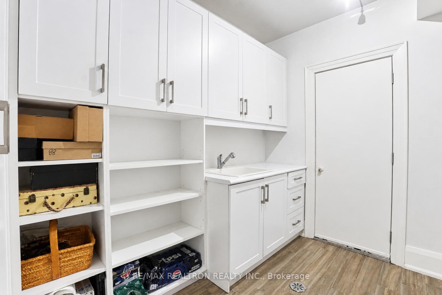 52 Carmichael Avenue photo 34