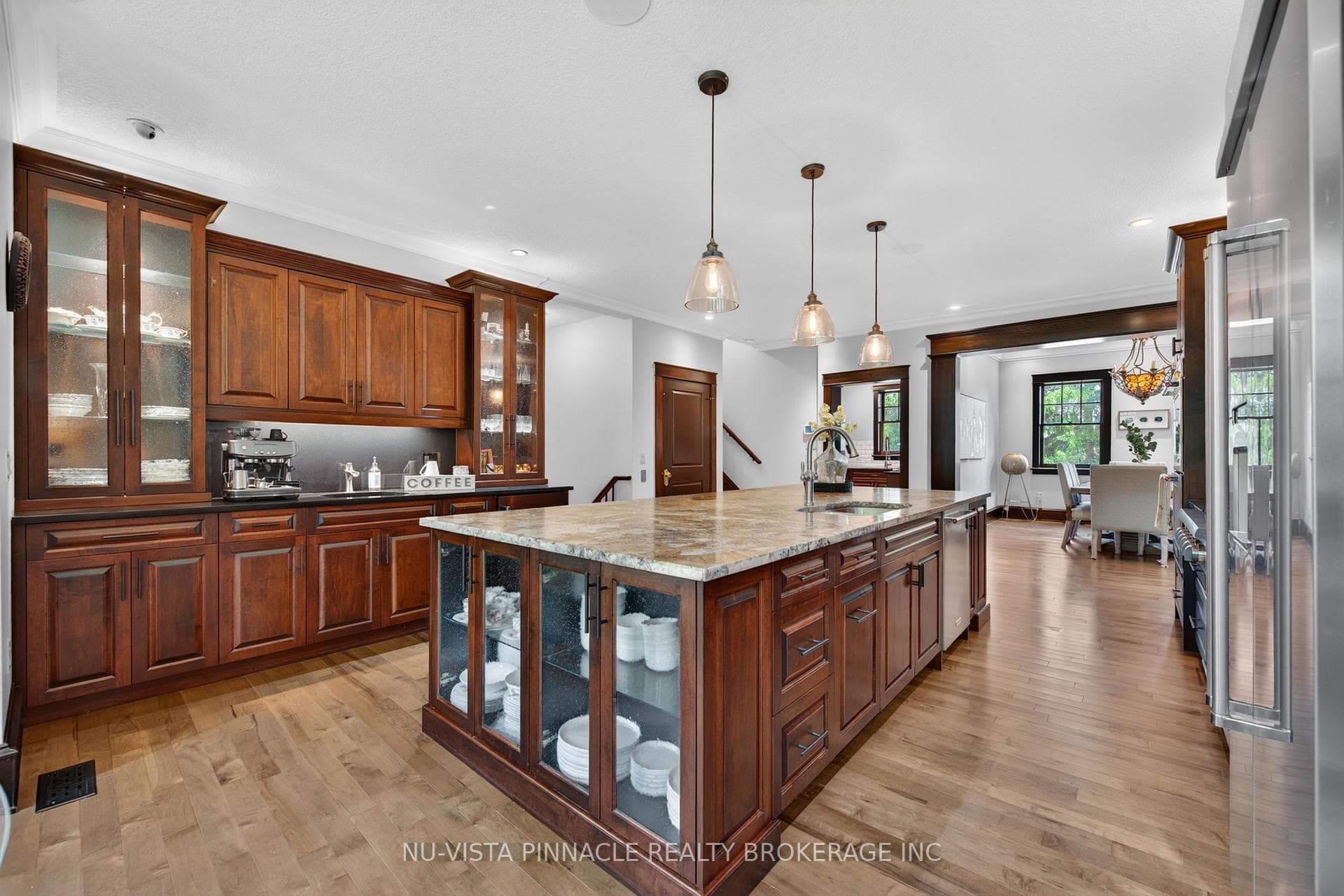 9082 Ferne Drive photo 17