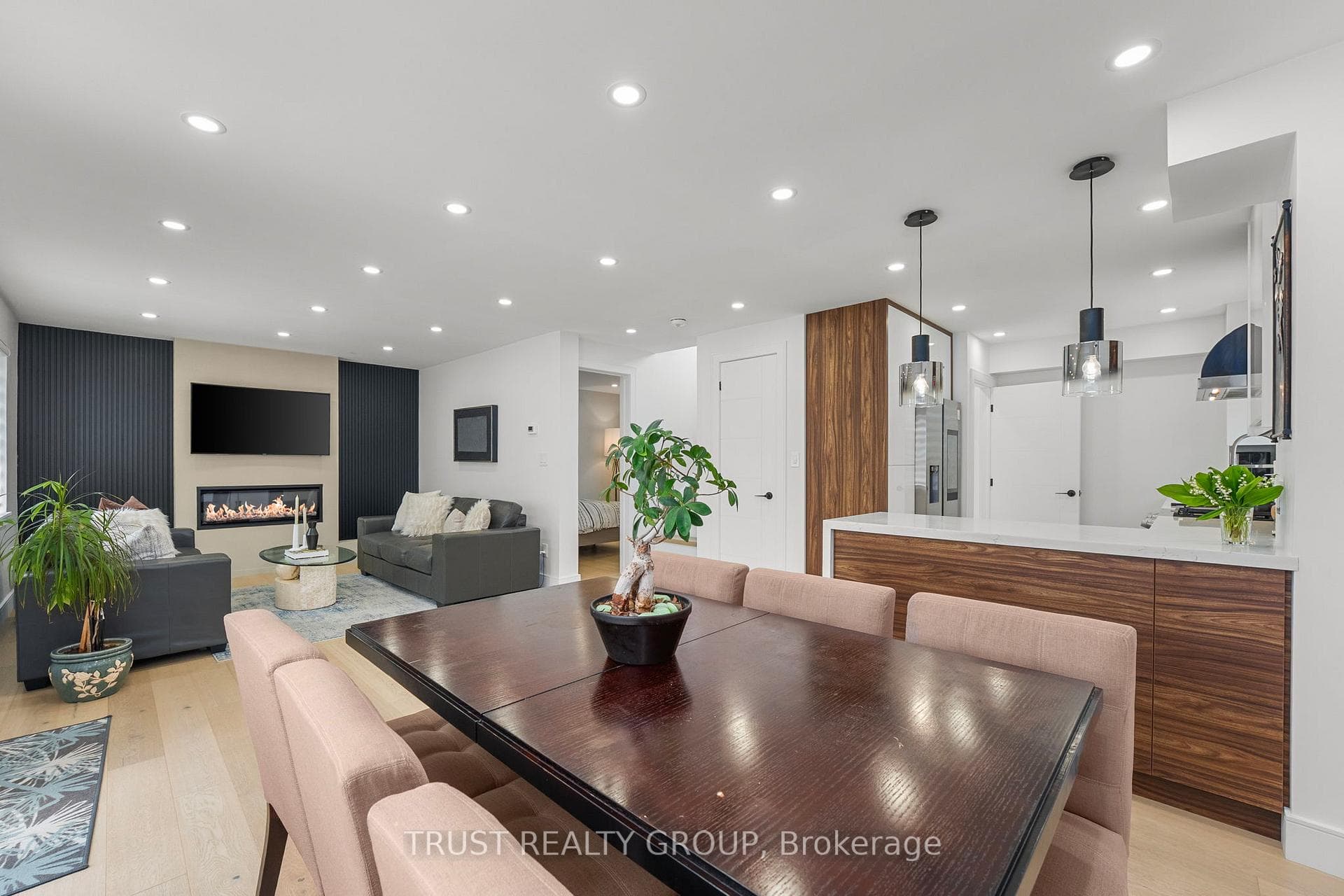 14 Dorine Crescent photo 13