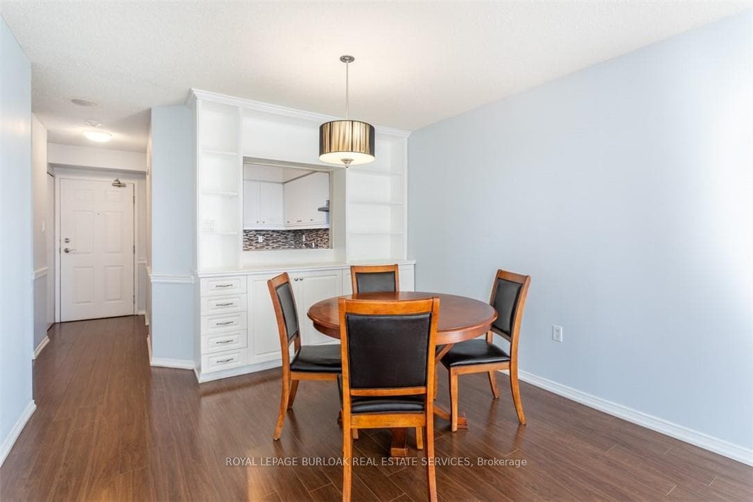 1270 Maple Crossing Boulevard Unit 703 photo 11