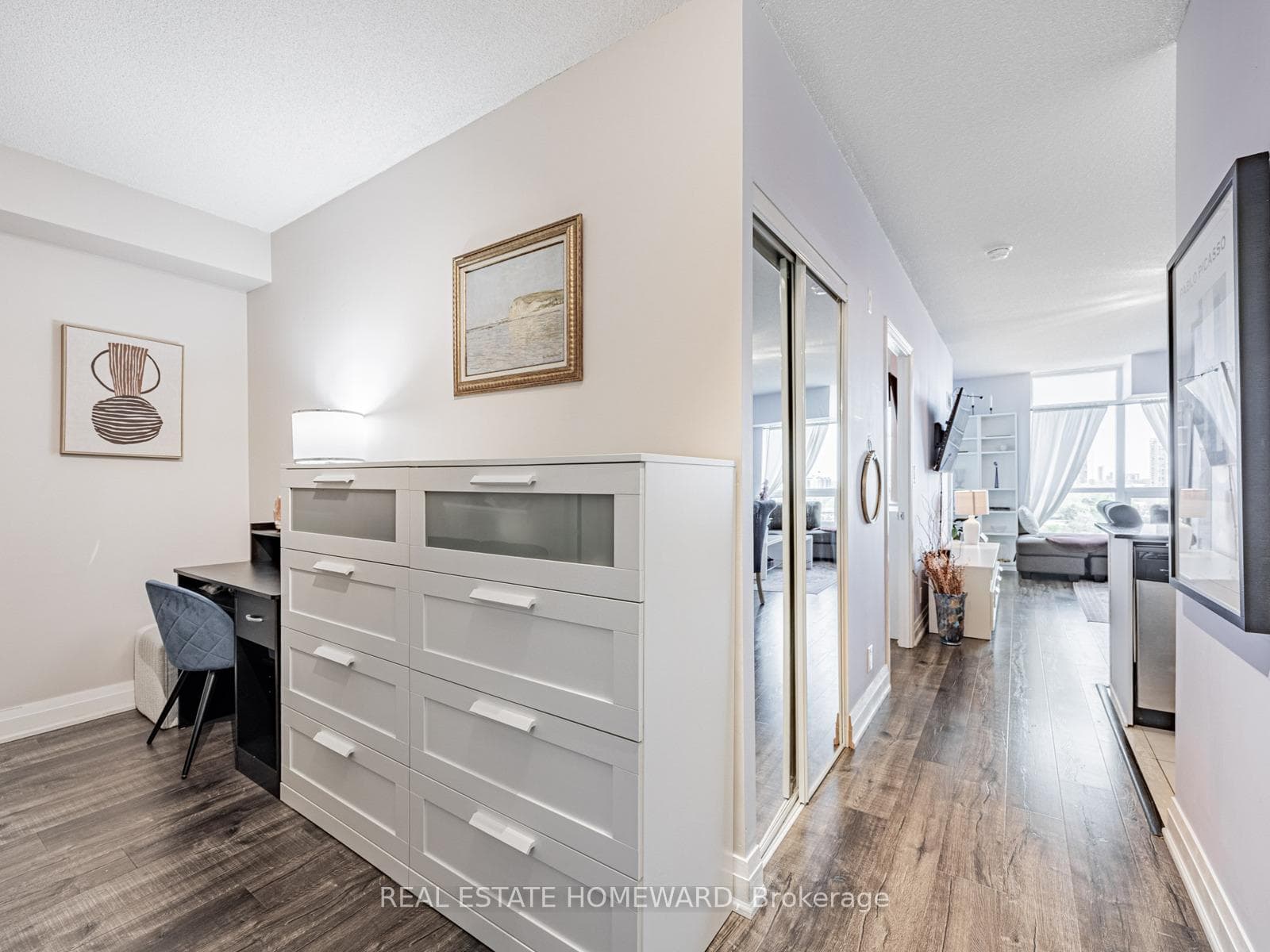 120 Dallimore Circle Unit 814 photo 6