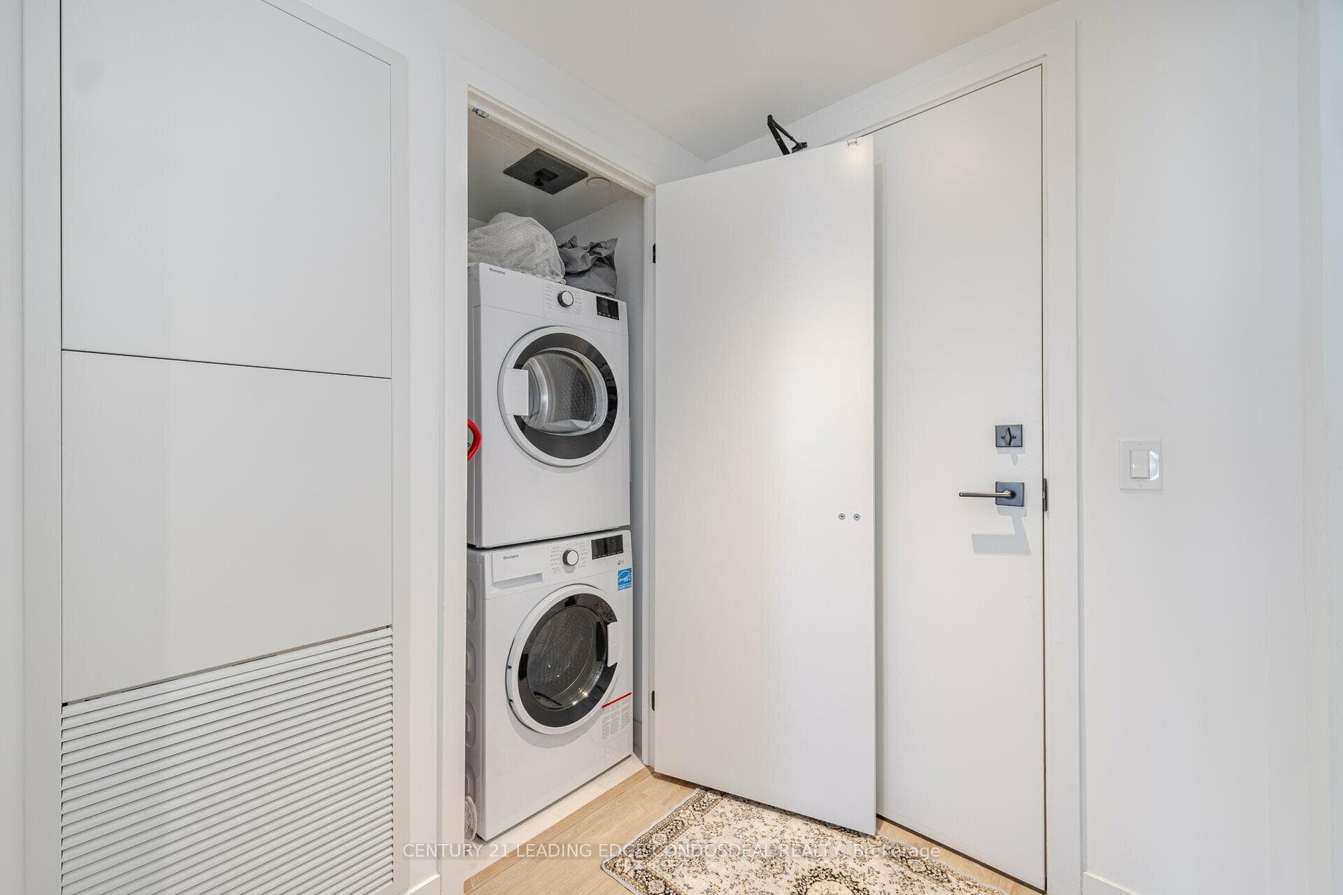 319 Jarvis Street Unit 5009 photo 17