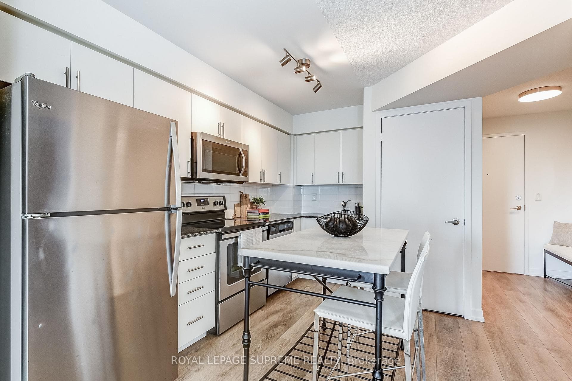 1420 Dupont Street Unit 1011 photo 2