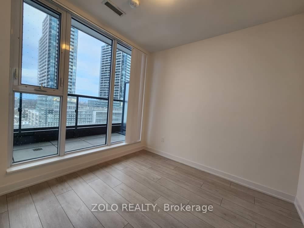 5858 Yonge Street Unit 1010 photo 12