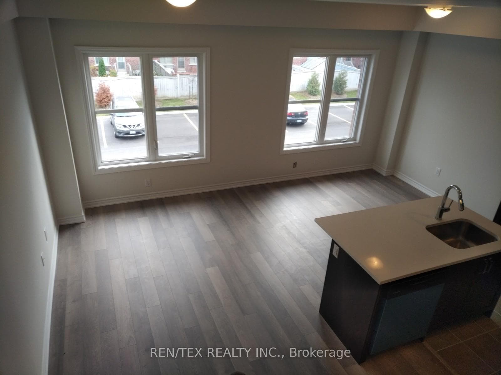 3865 Major Mackenzie Drive Unit 206 photo 7