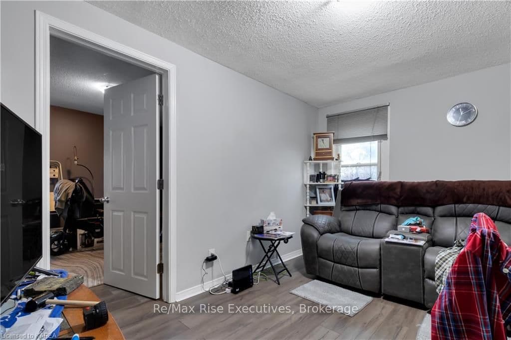 904 PRINCESS Street photo 19