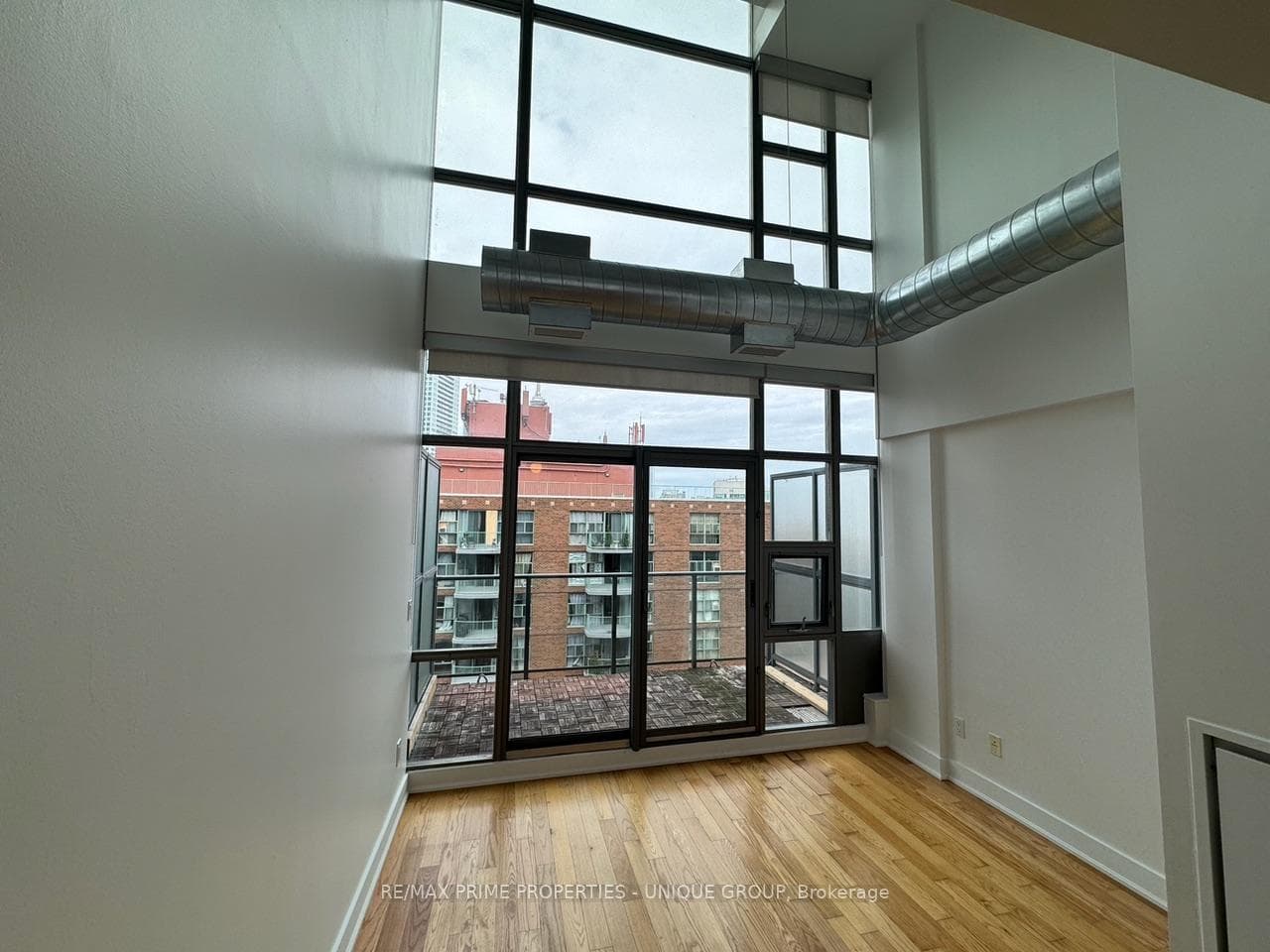 637 Lake Shore Boulevard Unit 820 photo 2