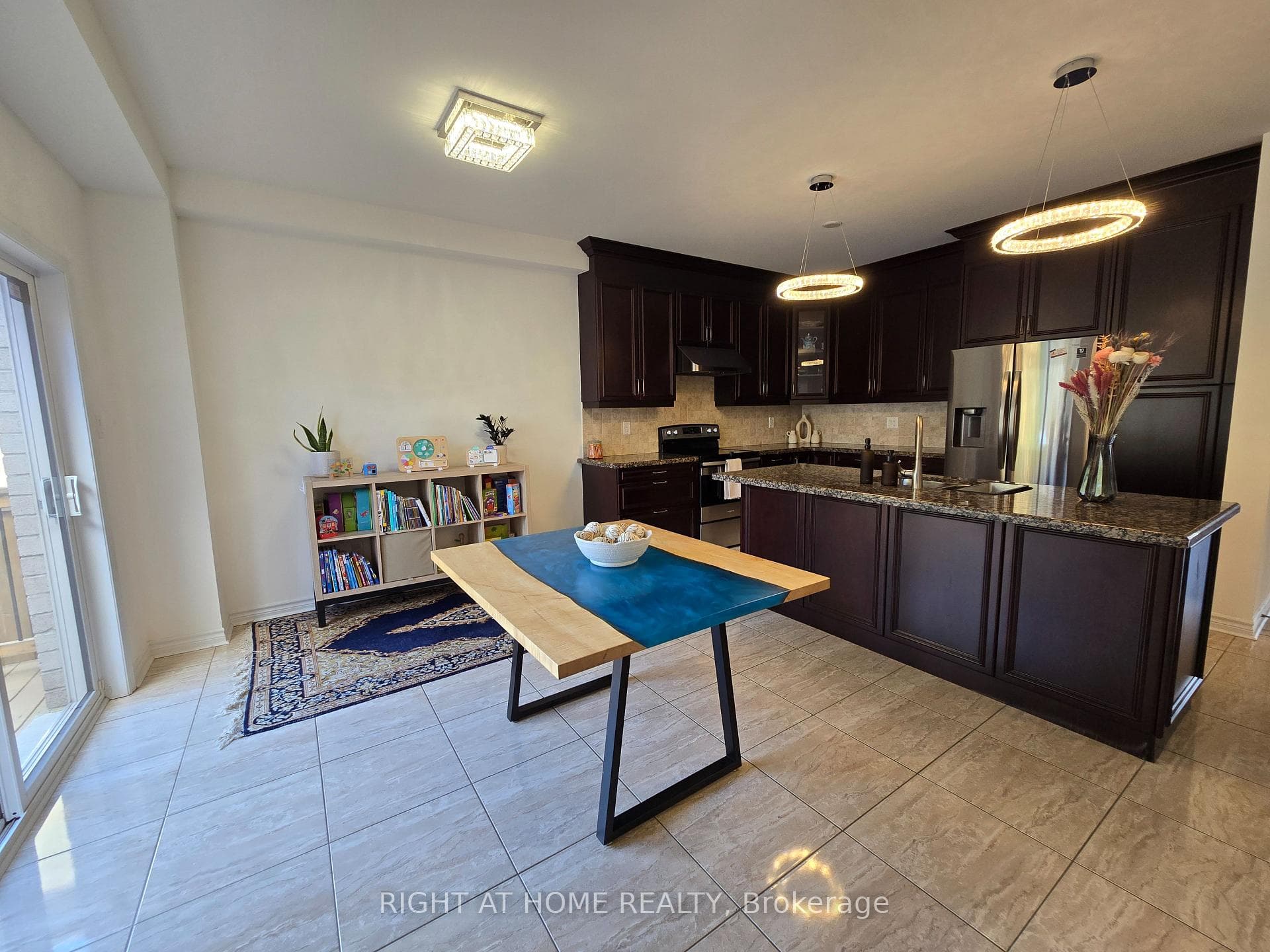 62 Rossini Drive photo 9