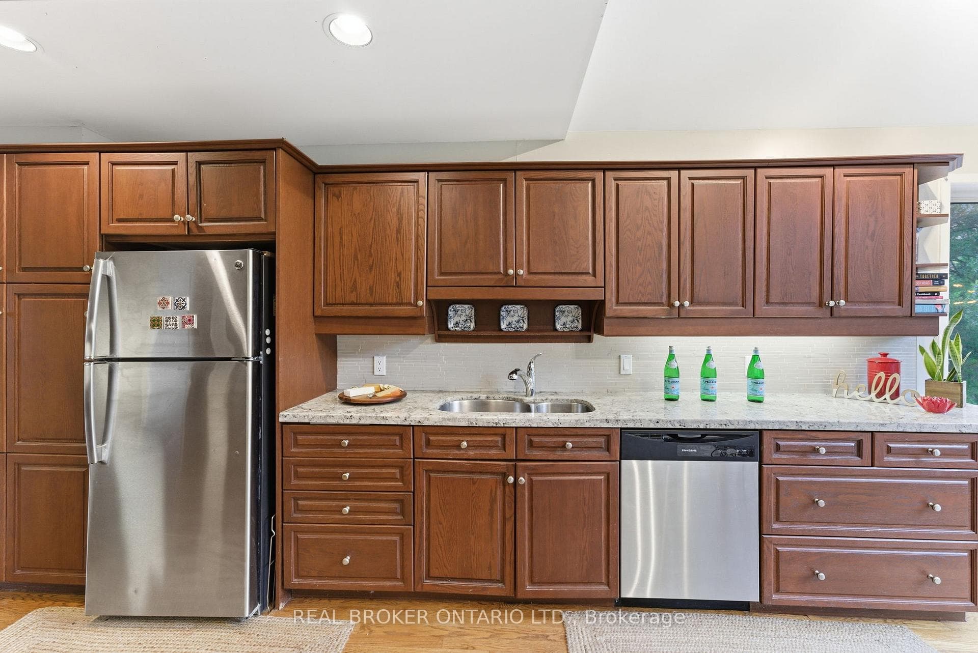423 Donnybrook Road photo 9