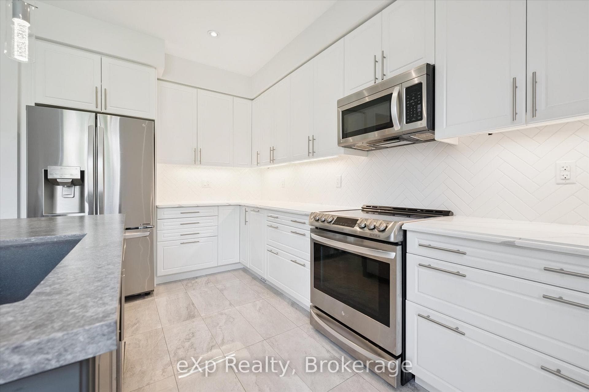 50 Elliot Avenue photo 12