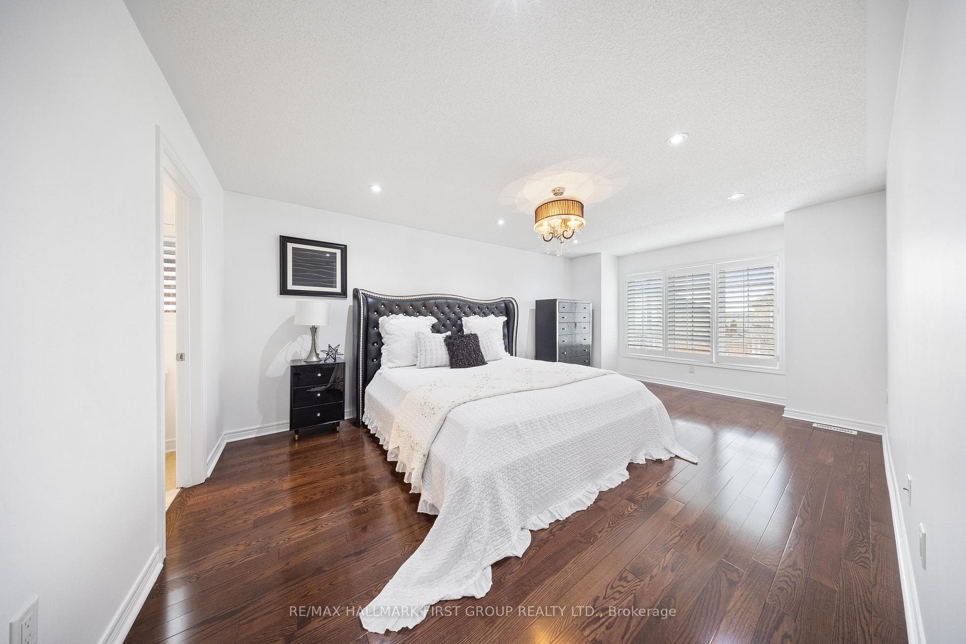 237 Learmont Avenue photo 29