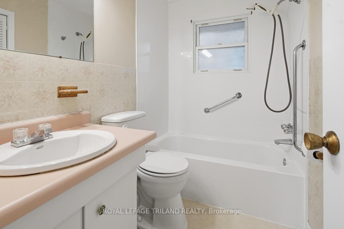 1281 Victoria Drive photo 21