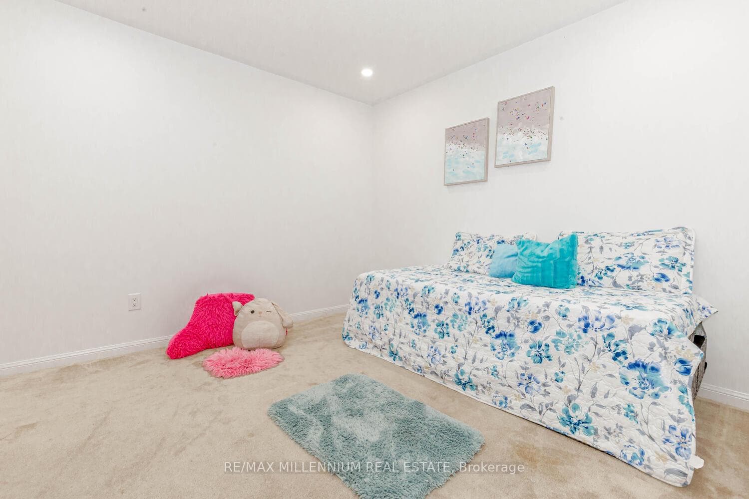882 Brassard Circle photo 31