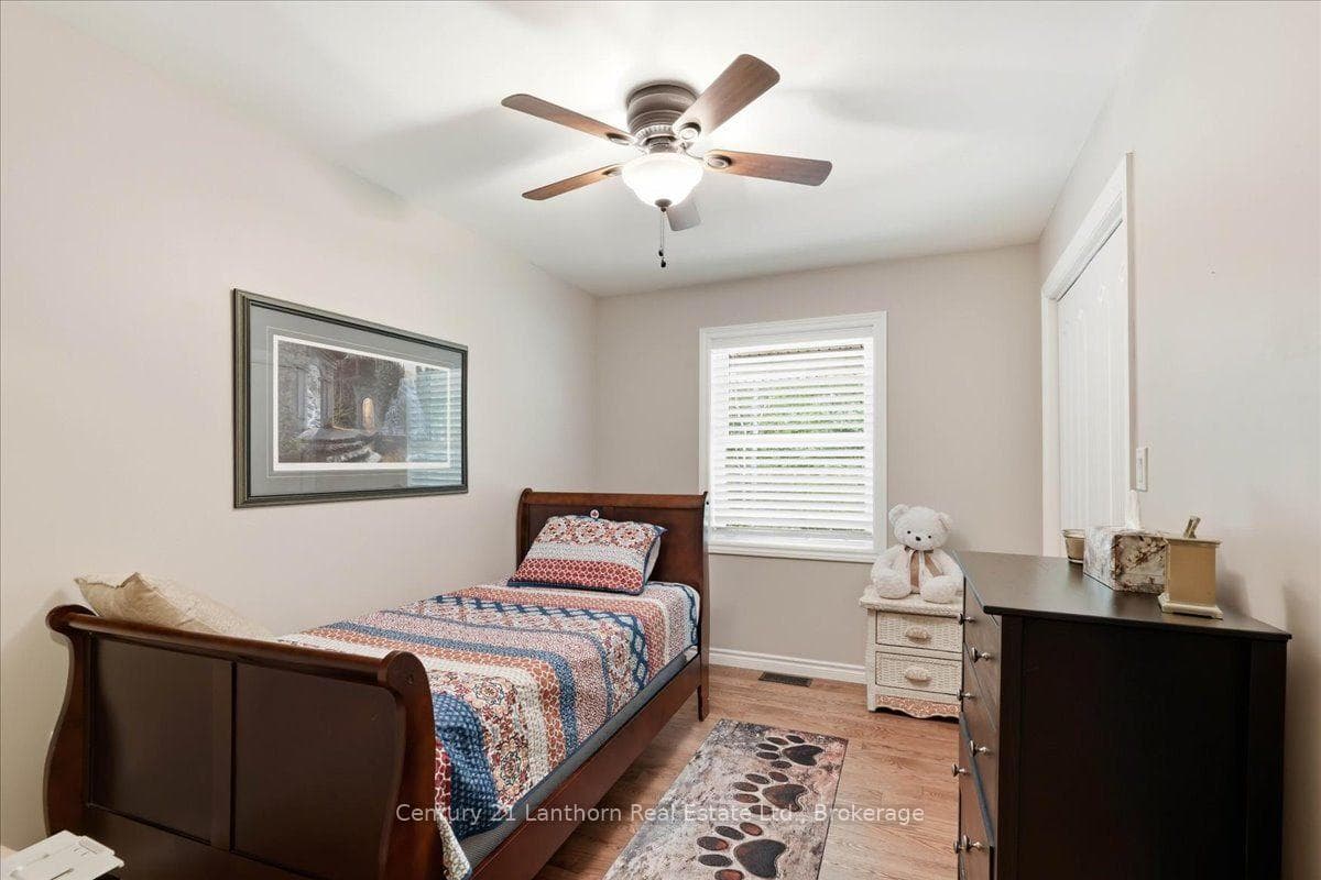 81 Reynolds Road photo 25