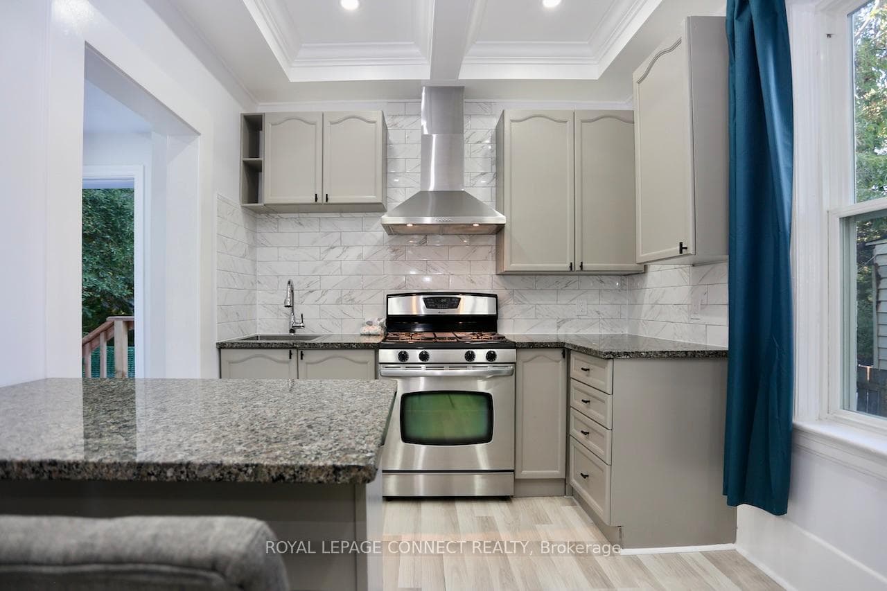 63 Avenue Street photo 7