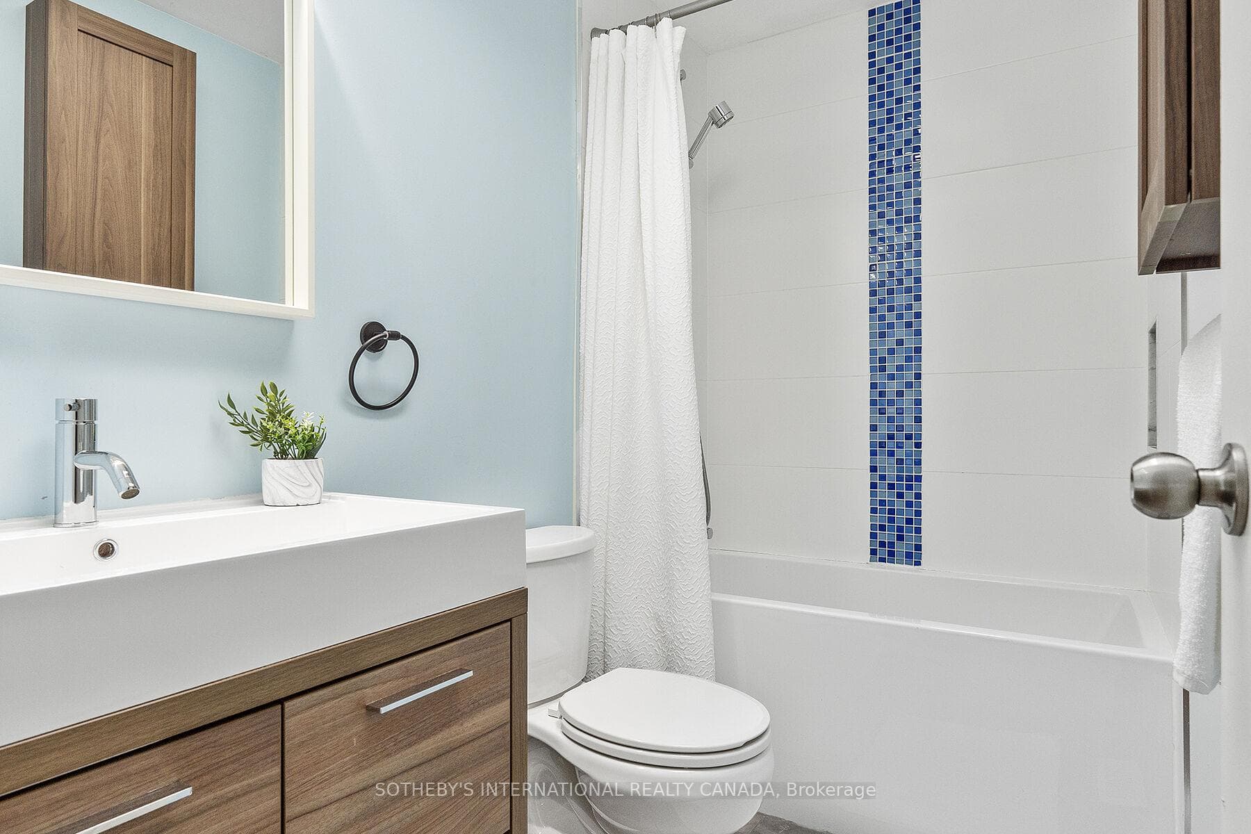 44 Fisher Street photo 23