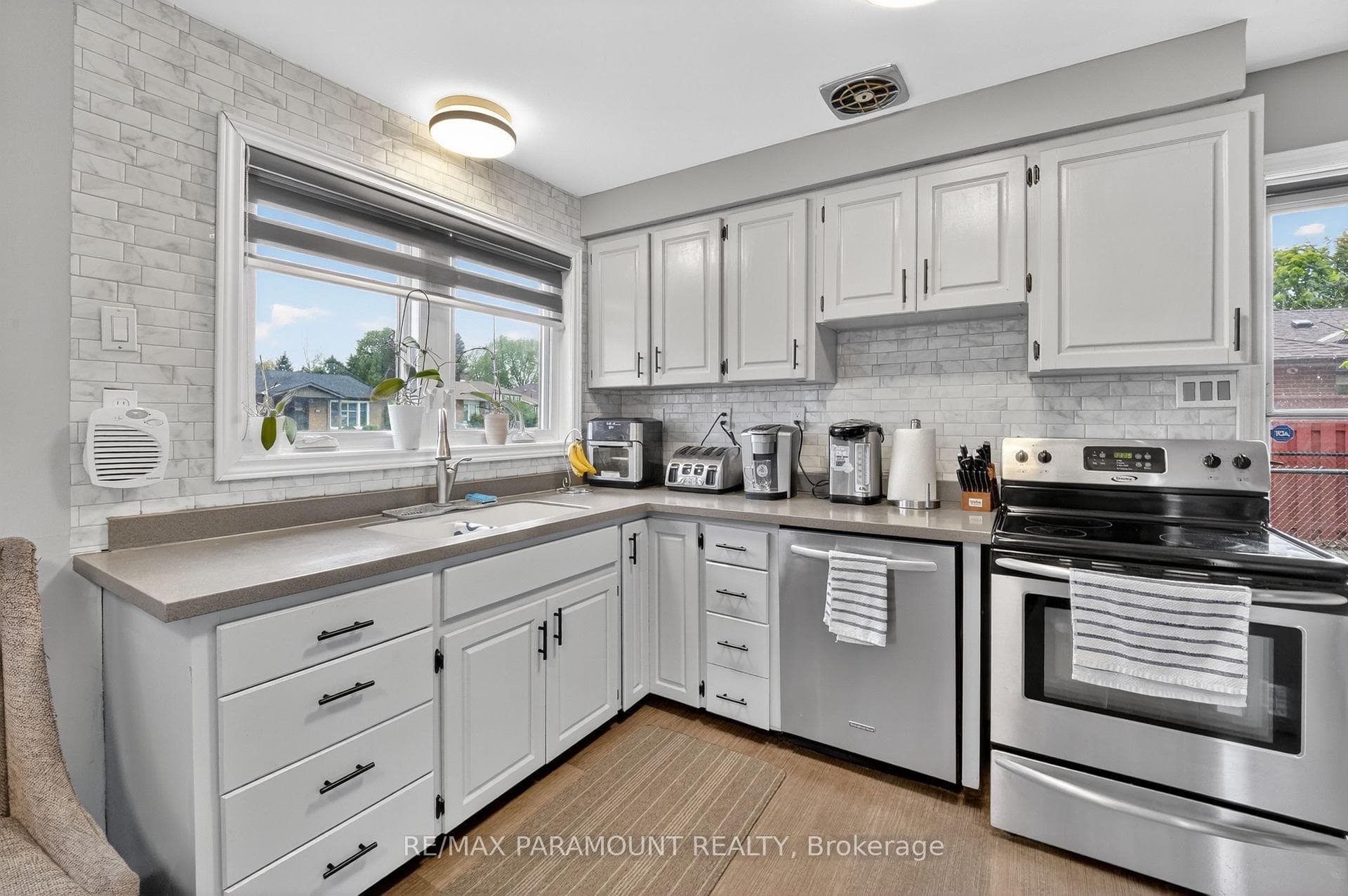 250 Avondale Boulevard photo 14