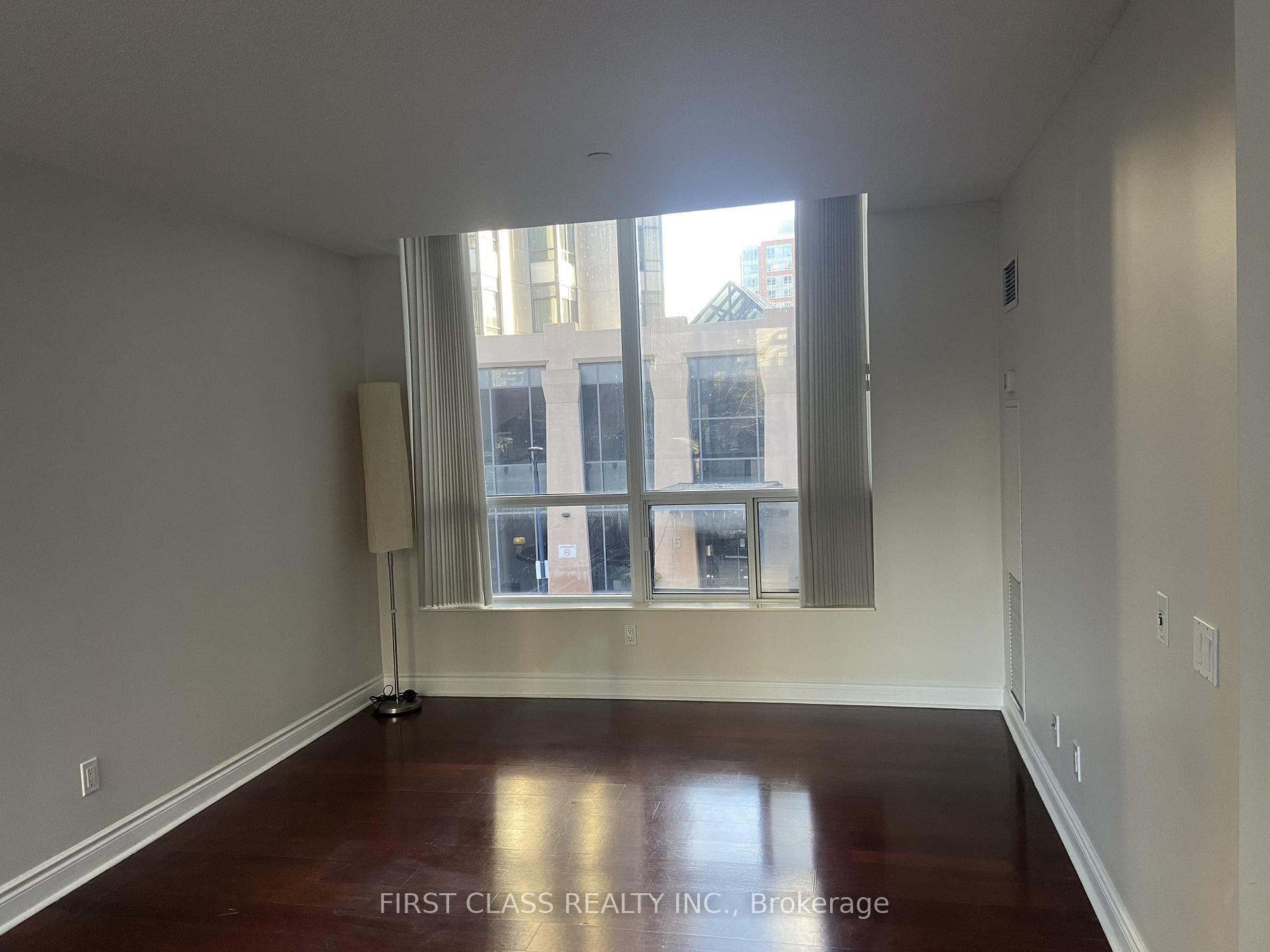 5 Northtown Way Unit 210 photo 11