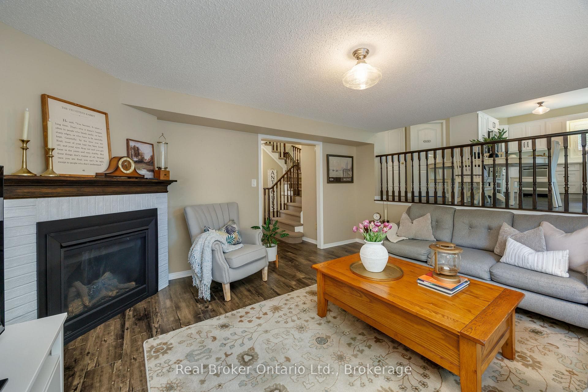 2015 Blairwood Court photo 14