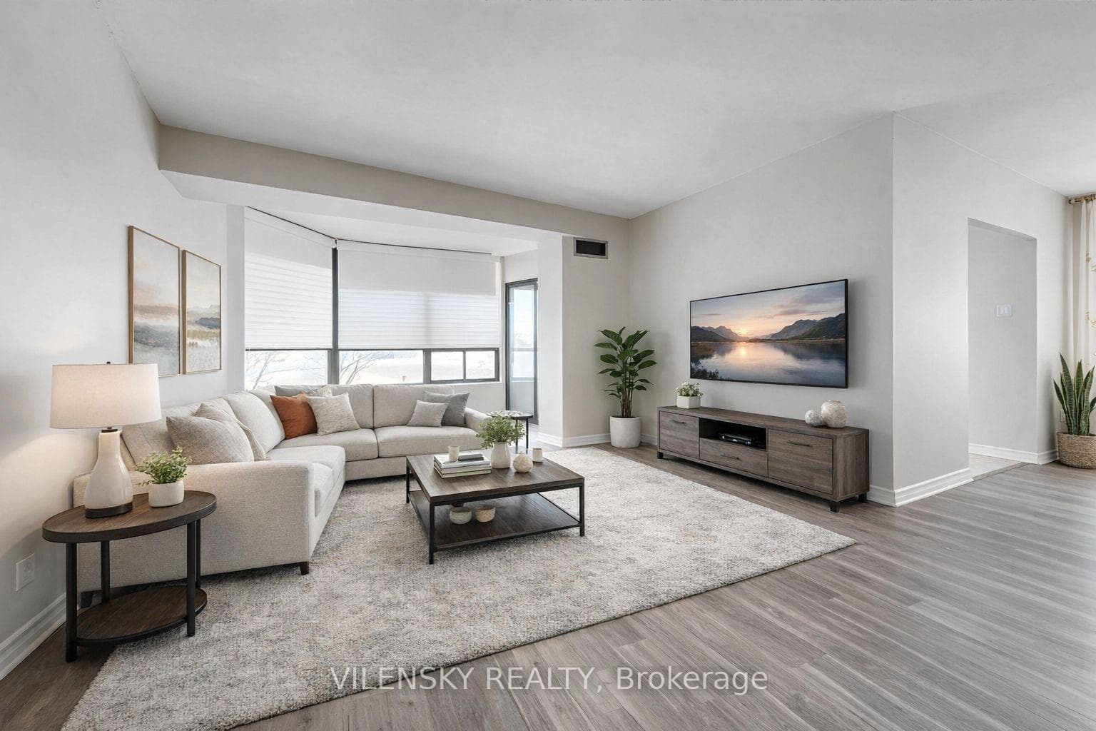 7460 Bathurst Street Unit 214 photo 6