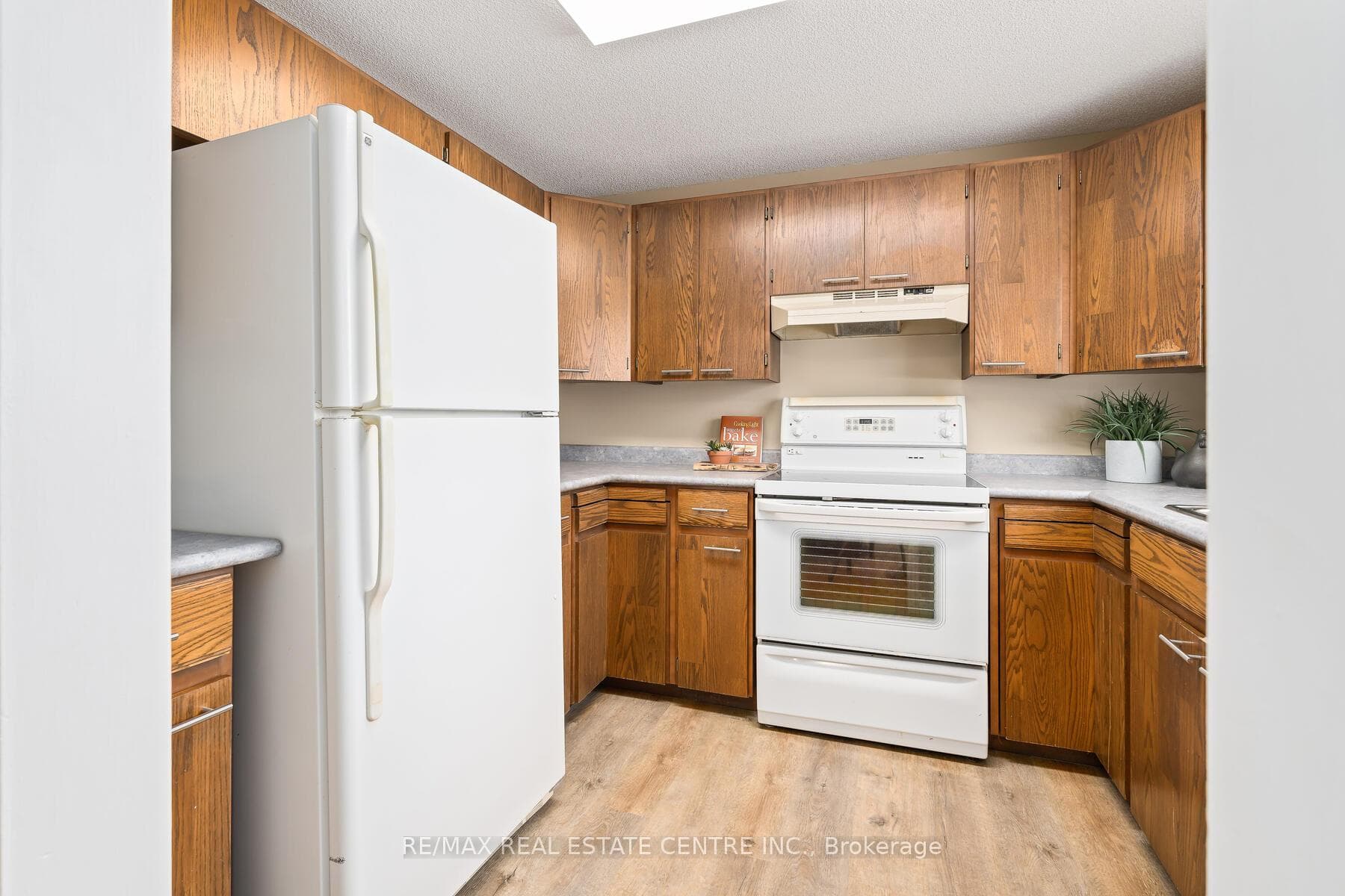 9 Balsam Court photo 11