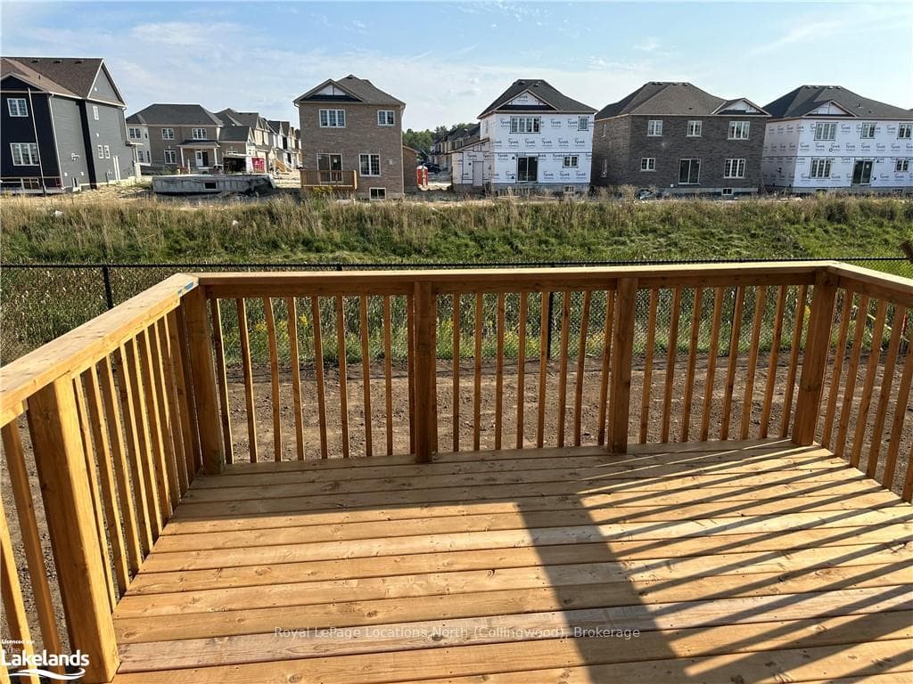 231 MACKENZIE Drive photo 12