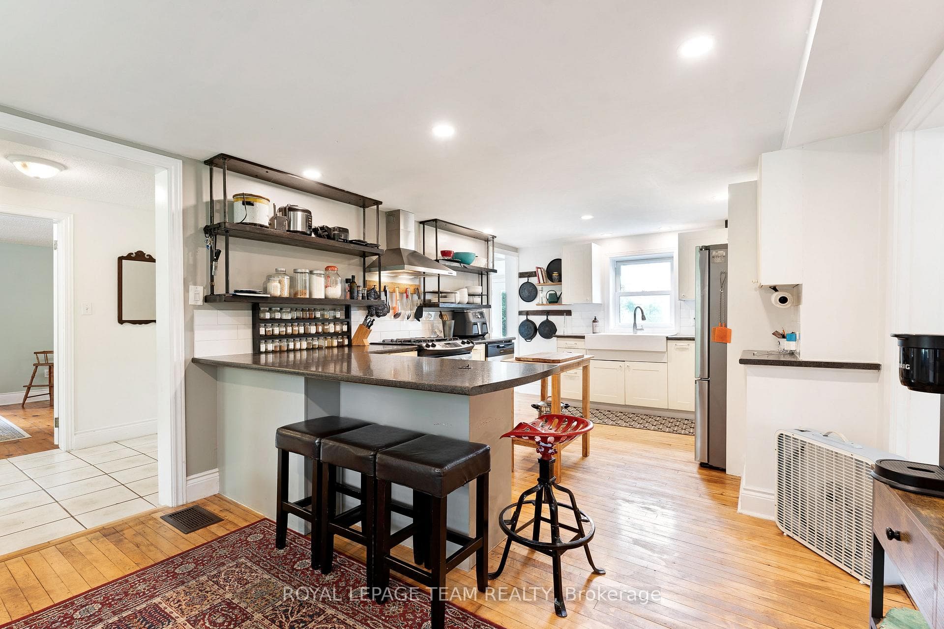 715 River Road photo 13