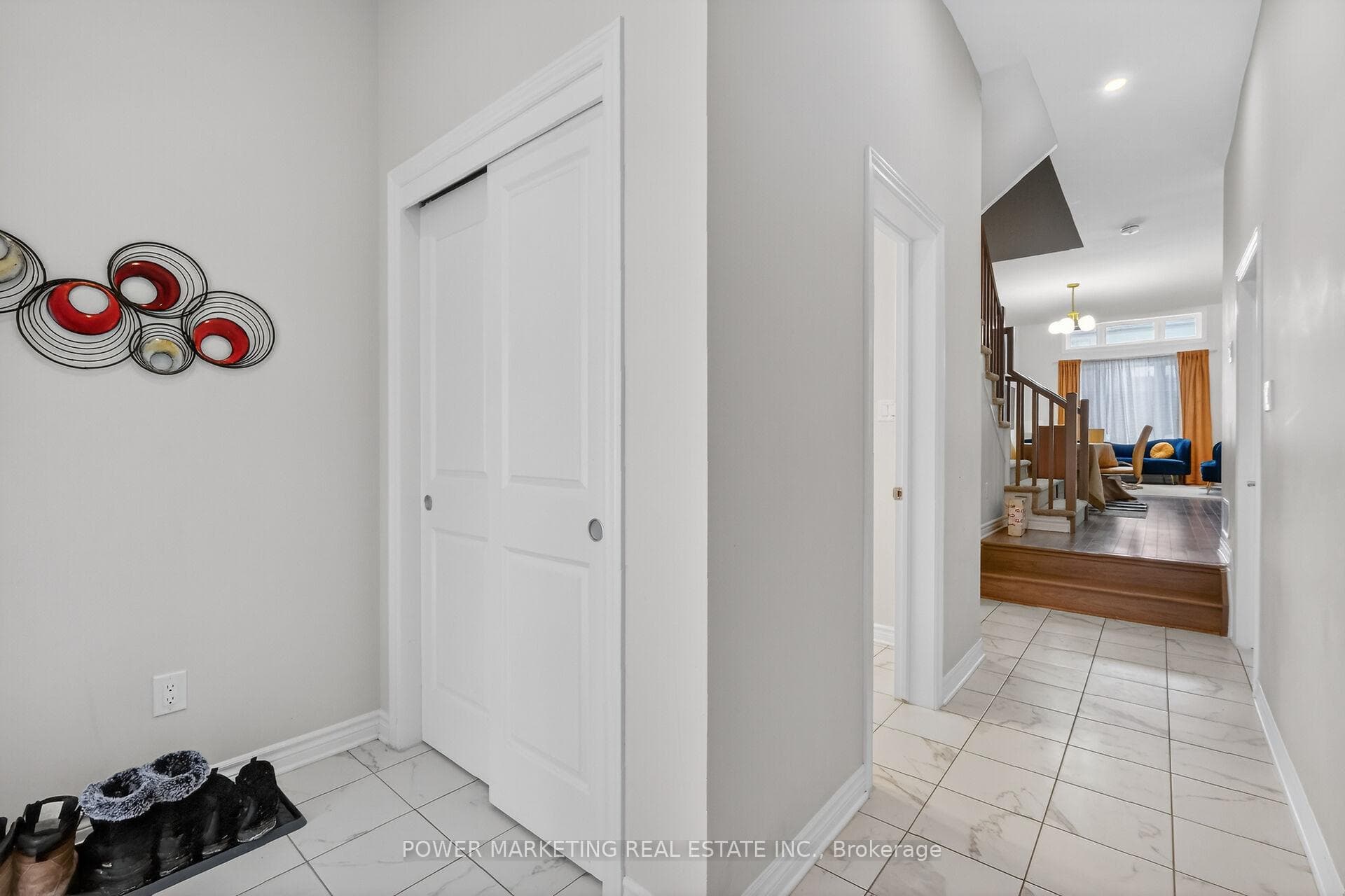 528 ENCLAVE Lane photo 5