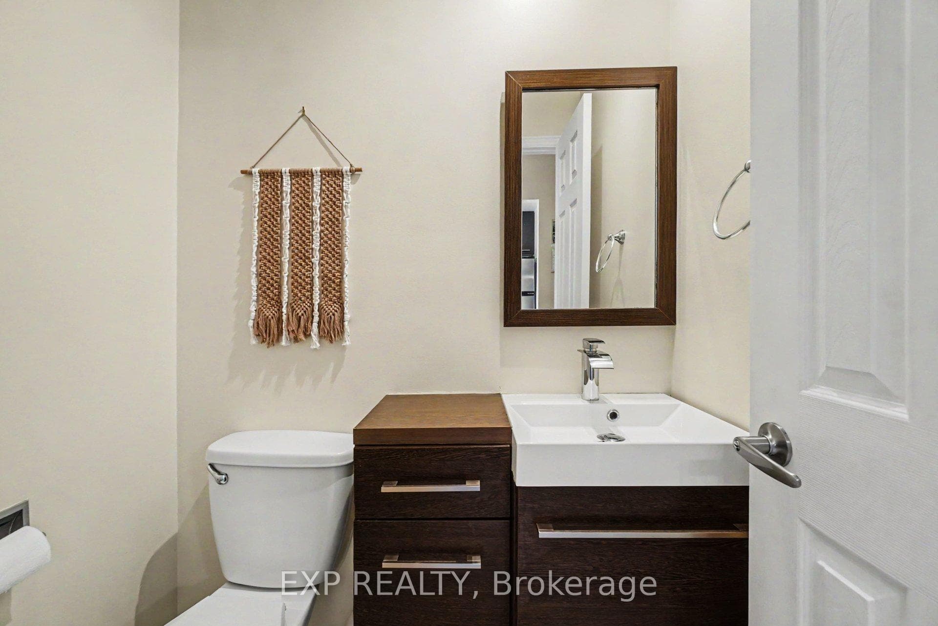 2030 Kelden Crescent Unit 35 photo 7